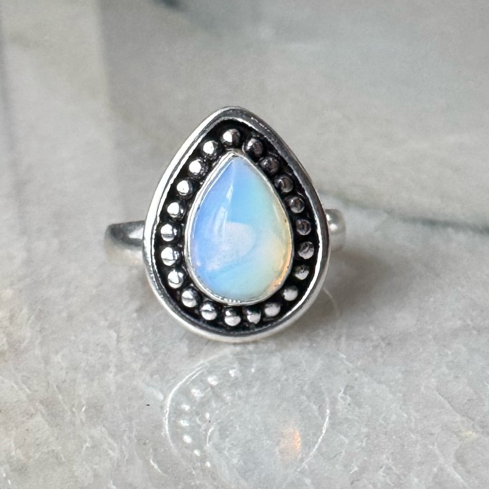 NWOT Sundance Moonlight Rain Ring, Opalite, Sterling Silver